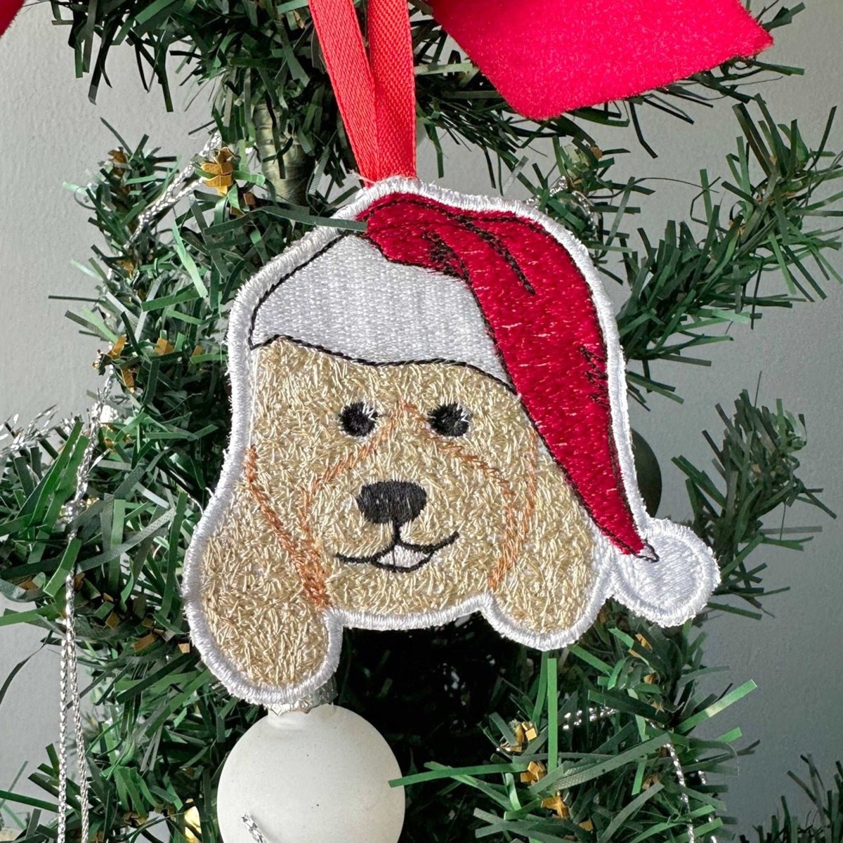Goldendoodle Christmas Ornament, Goldendoodle Gifts for Women, Dog Ornaments Personalized, Custom Doodle Gift, Gift Ideas for Dog Lover, Dog - Jarijadecreations