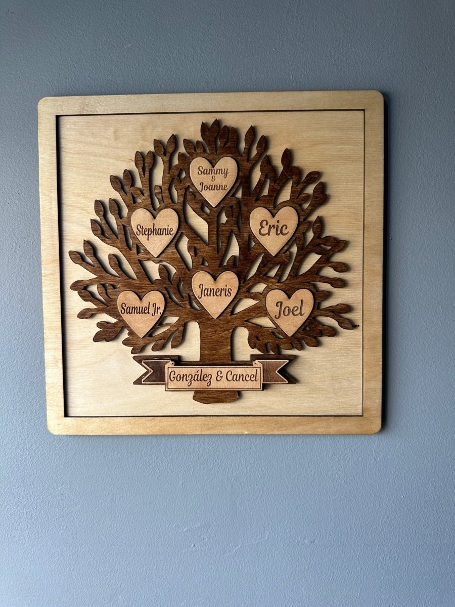 Personalized Family Tree Wall Decor with Names On Hearts, Christmas Personalized Family Tree Wall Decor Engraved With Names - Jarijadecreations